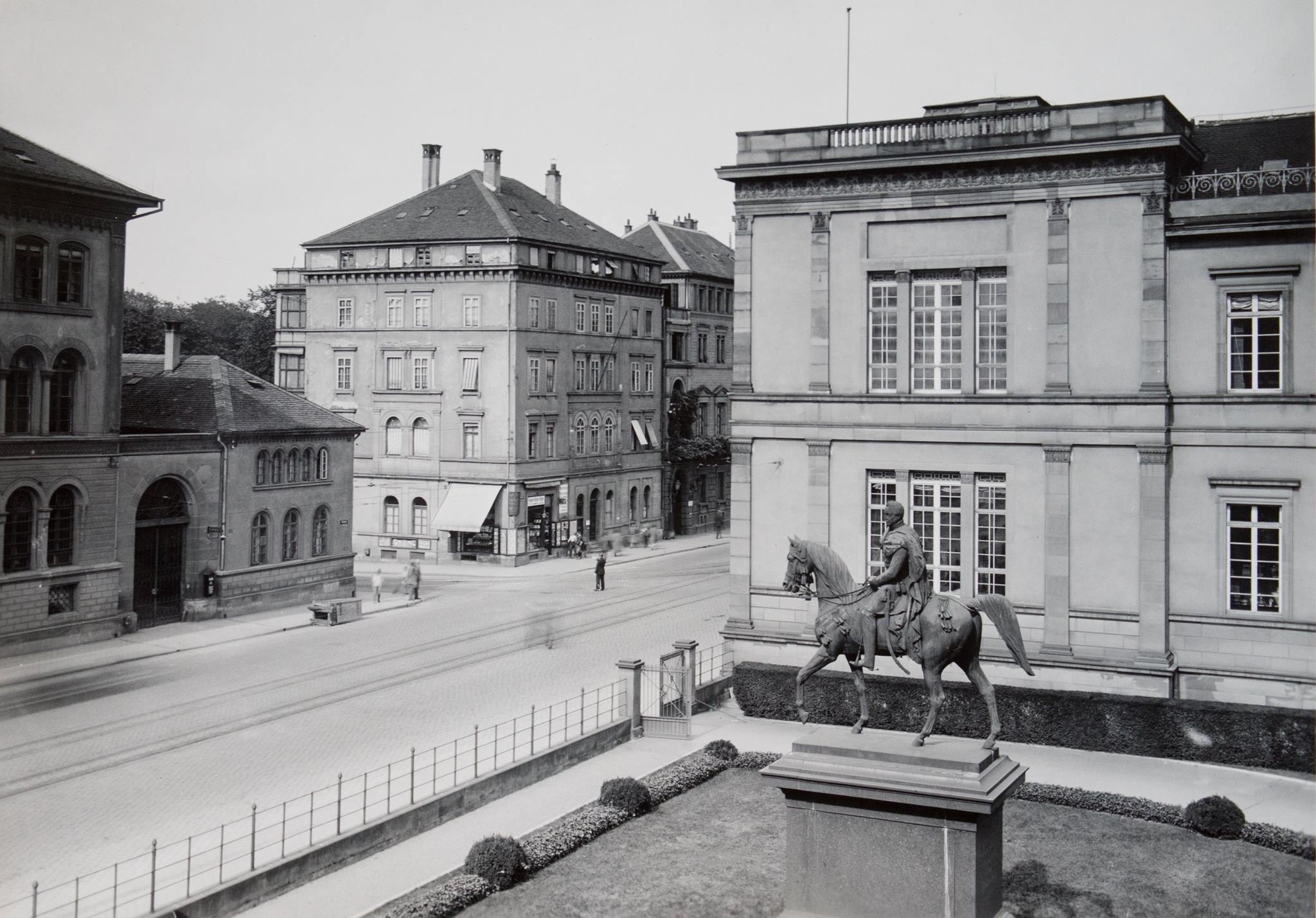 Neckarstraße um 1900 zwischen Staatsgalerie und Münze – ein reines Idyll