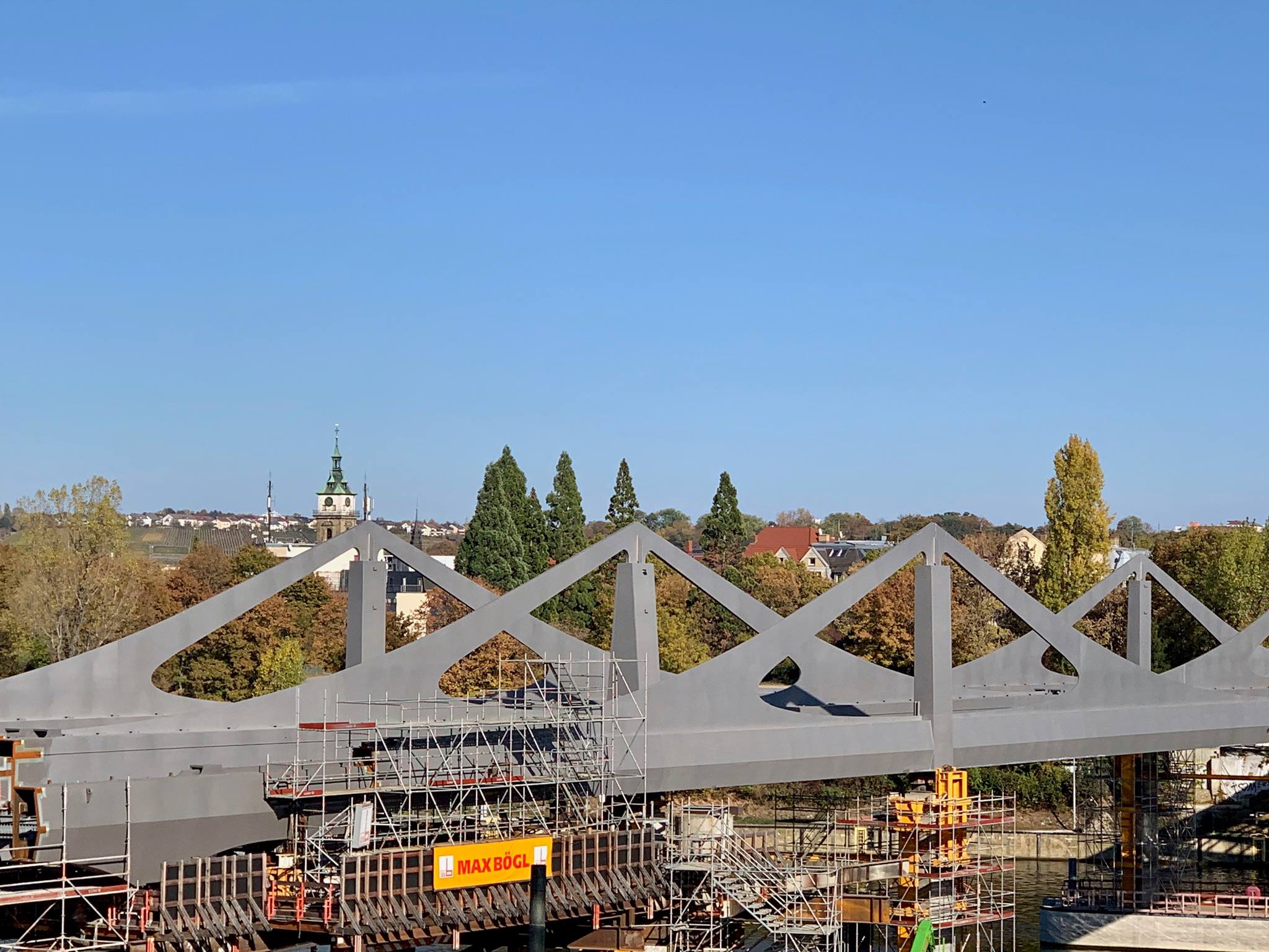 Neue Bahnbrücke bei Schloss Rosenstein – Foto 10/2018