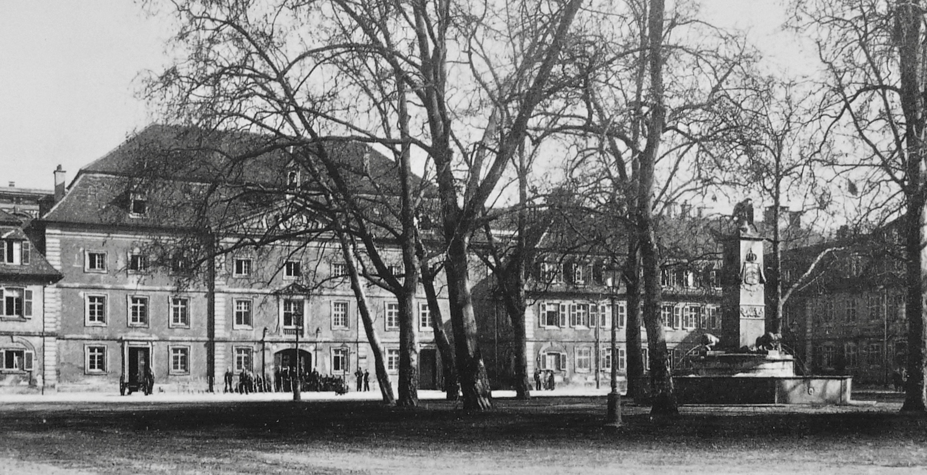 Hauptgebäude der Carlsakademie um 1900 nach Kriegsschäden abgerissen
