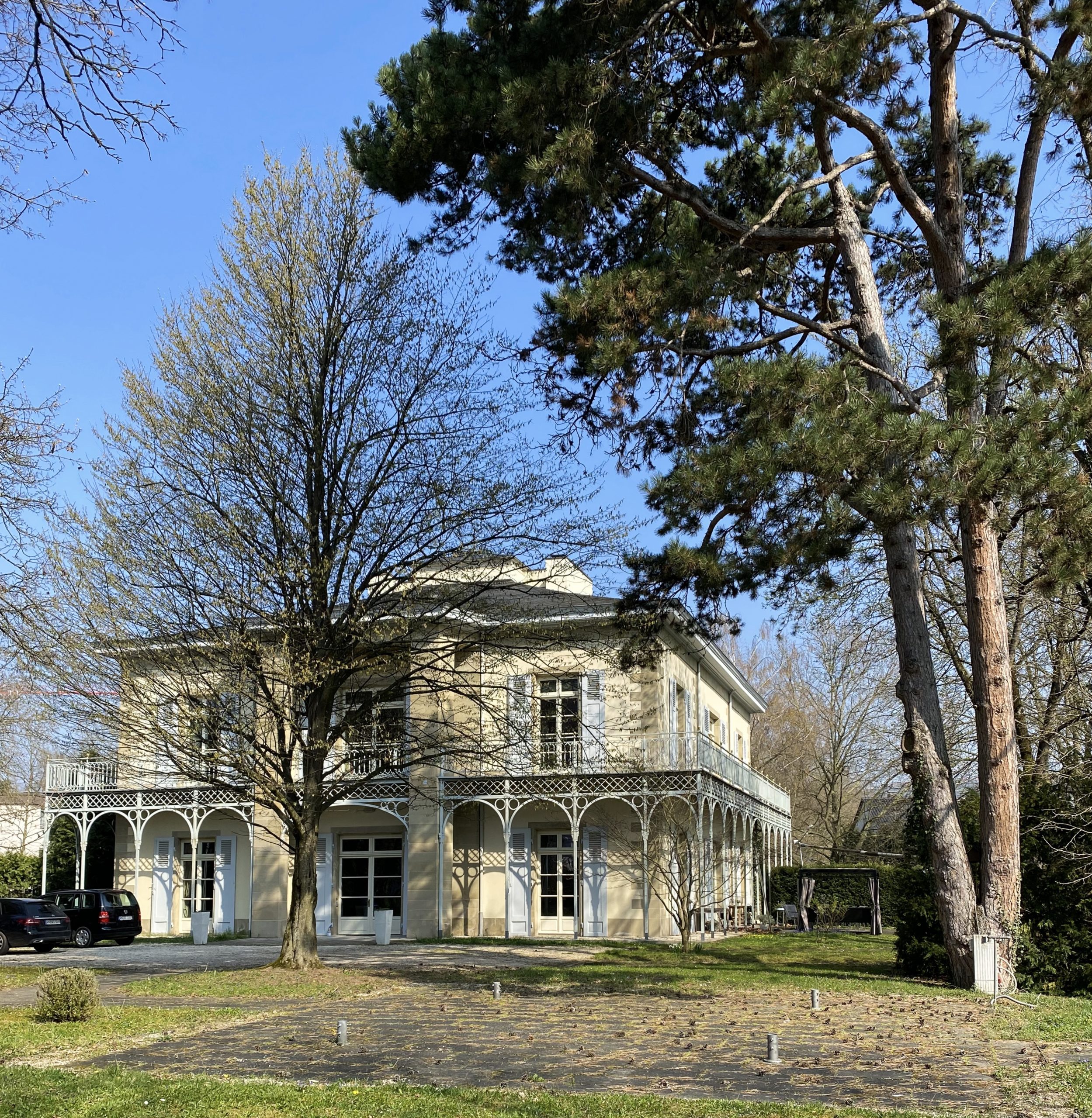Schlösschen Weil bei Esslingen: Landhaus, Pavillon, Villa oder Schlösschen zur Auswahl