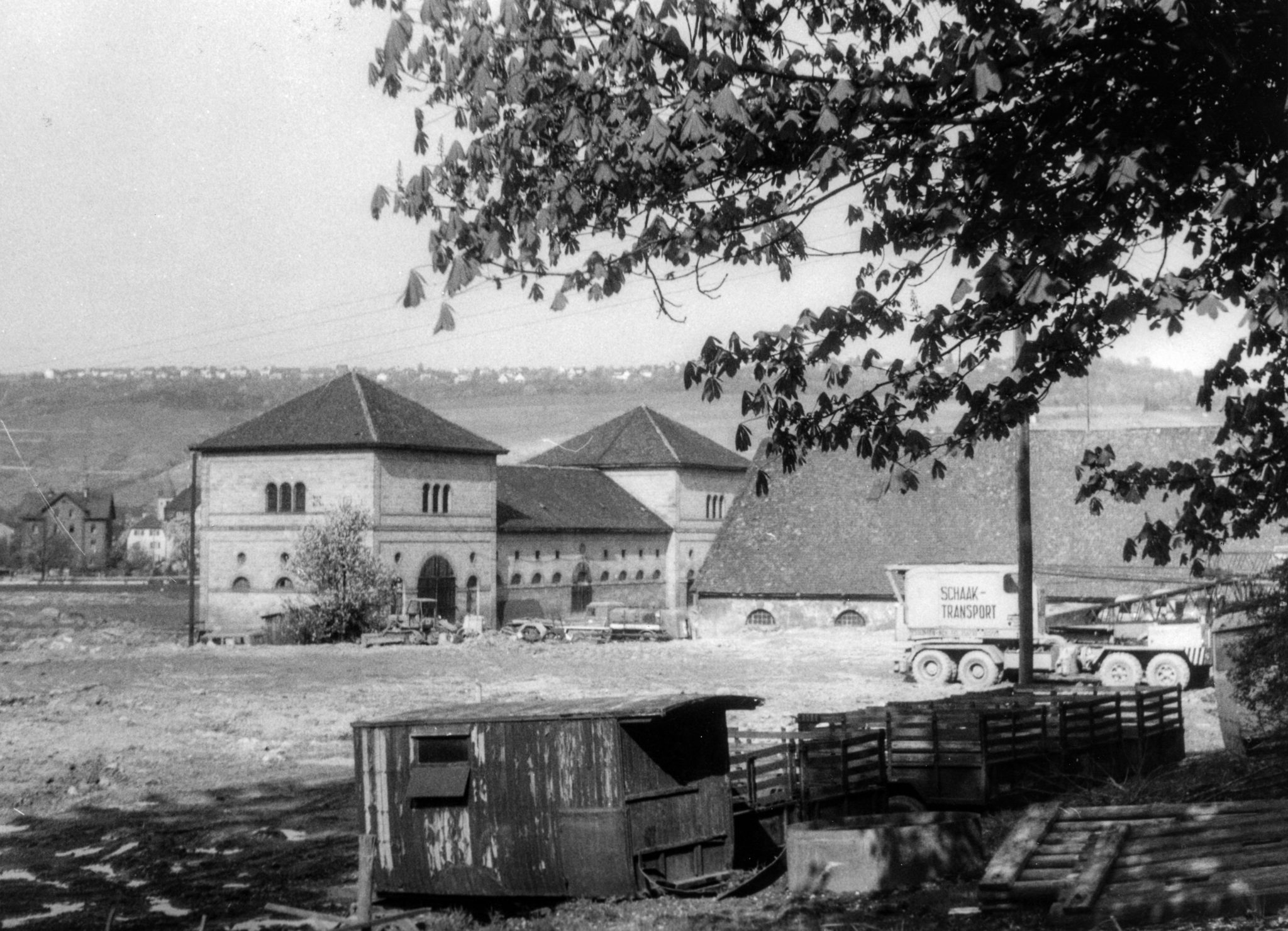 Gestüt Weil Grosser Stall als Abschluss des Stutenhofes