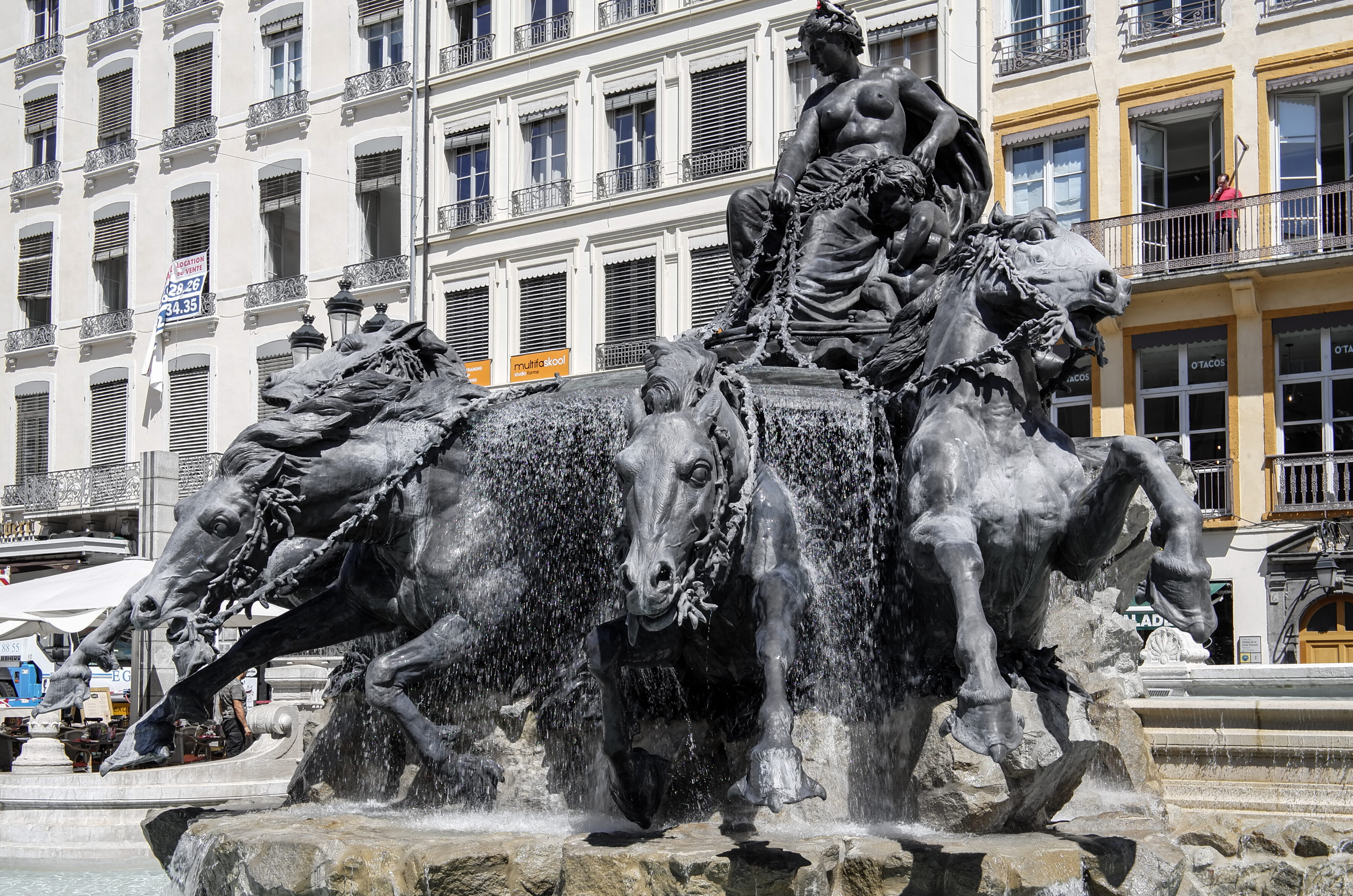 Bartholdis Seepferde in Lyon als Symbole von Flüssen