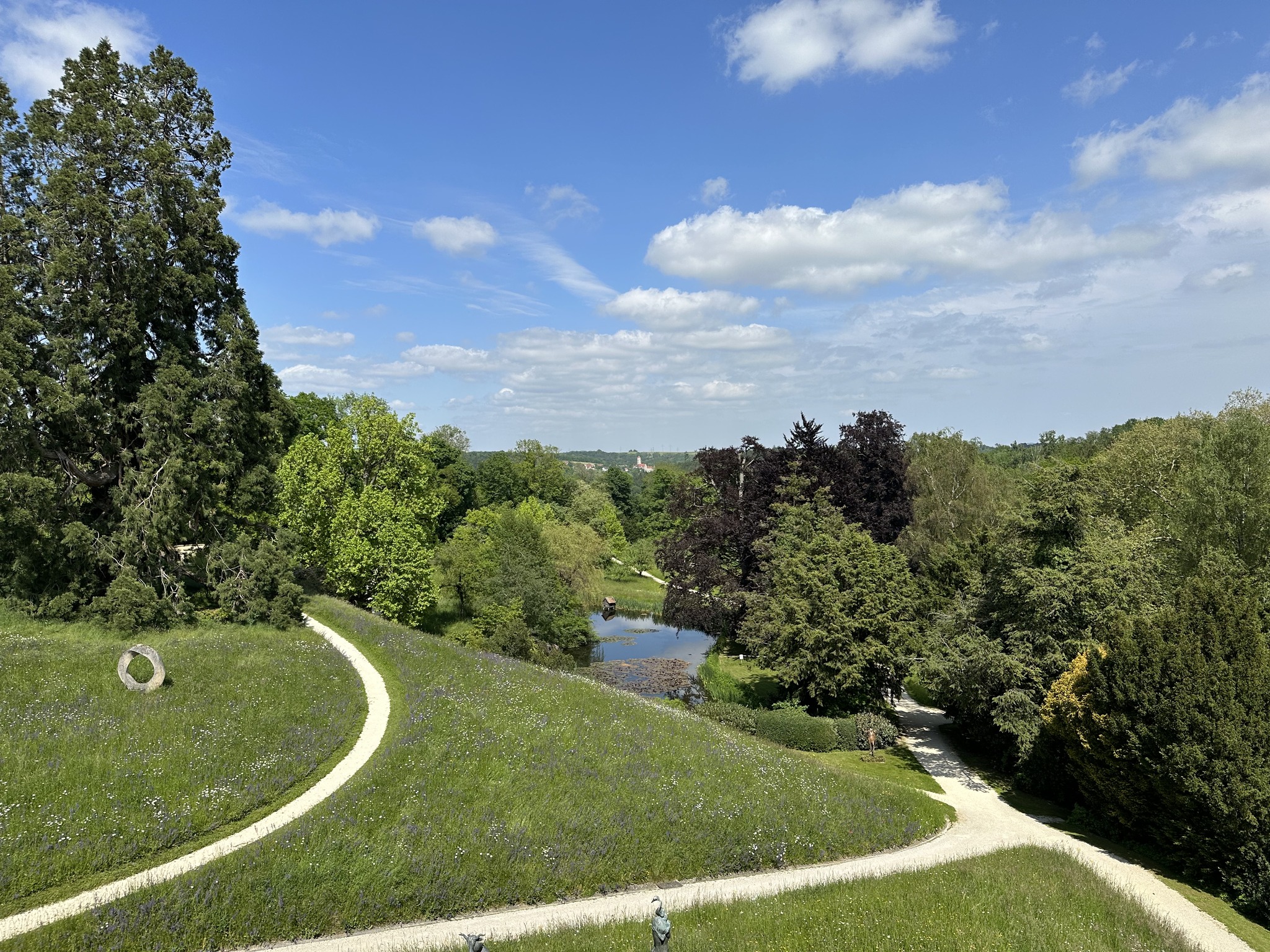 Schloss Fachsenfeld I – Erinnerung an ein Reitpferd: der Park 2023
