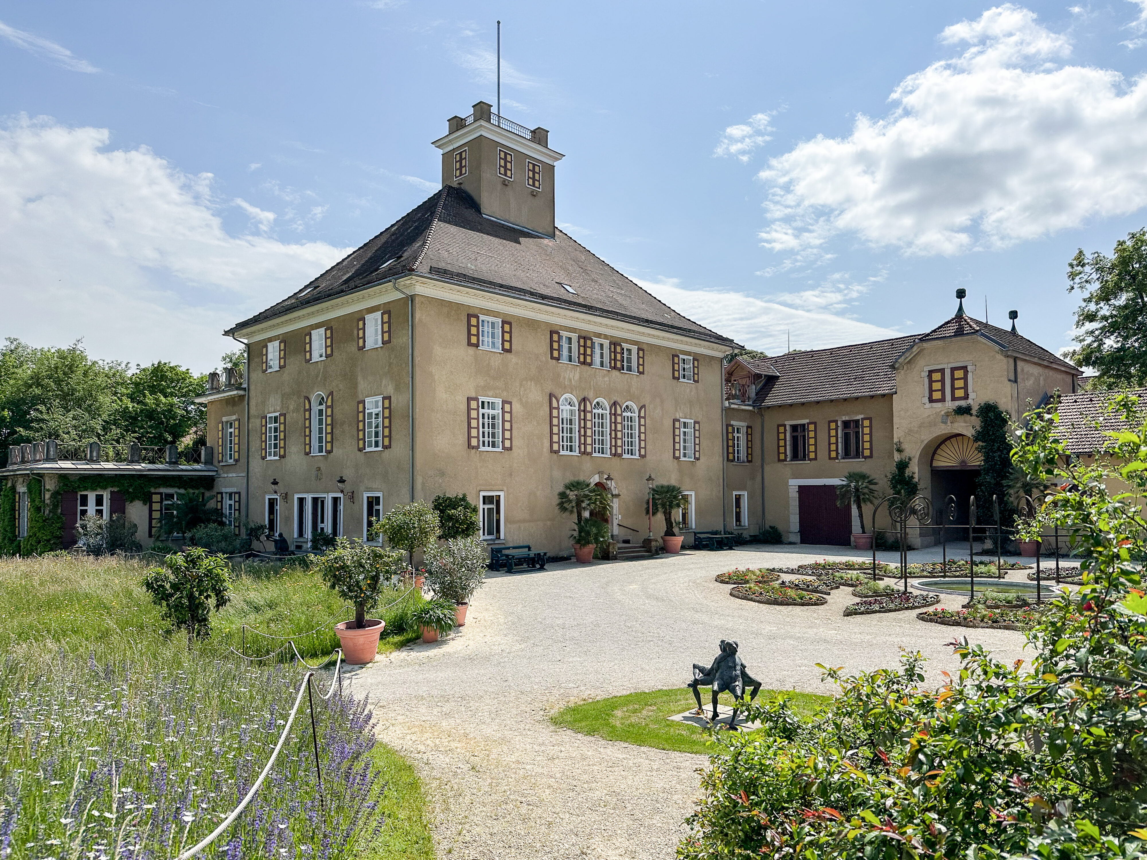 Schloss Fachsenfeld I – Erinnerung an ein Reitpferd: das Schloss 2023