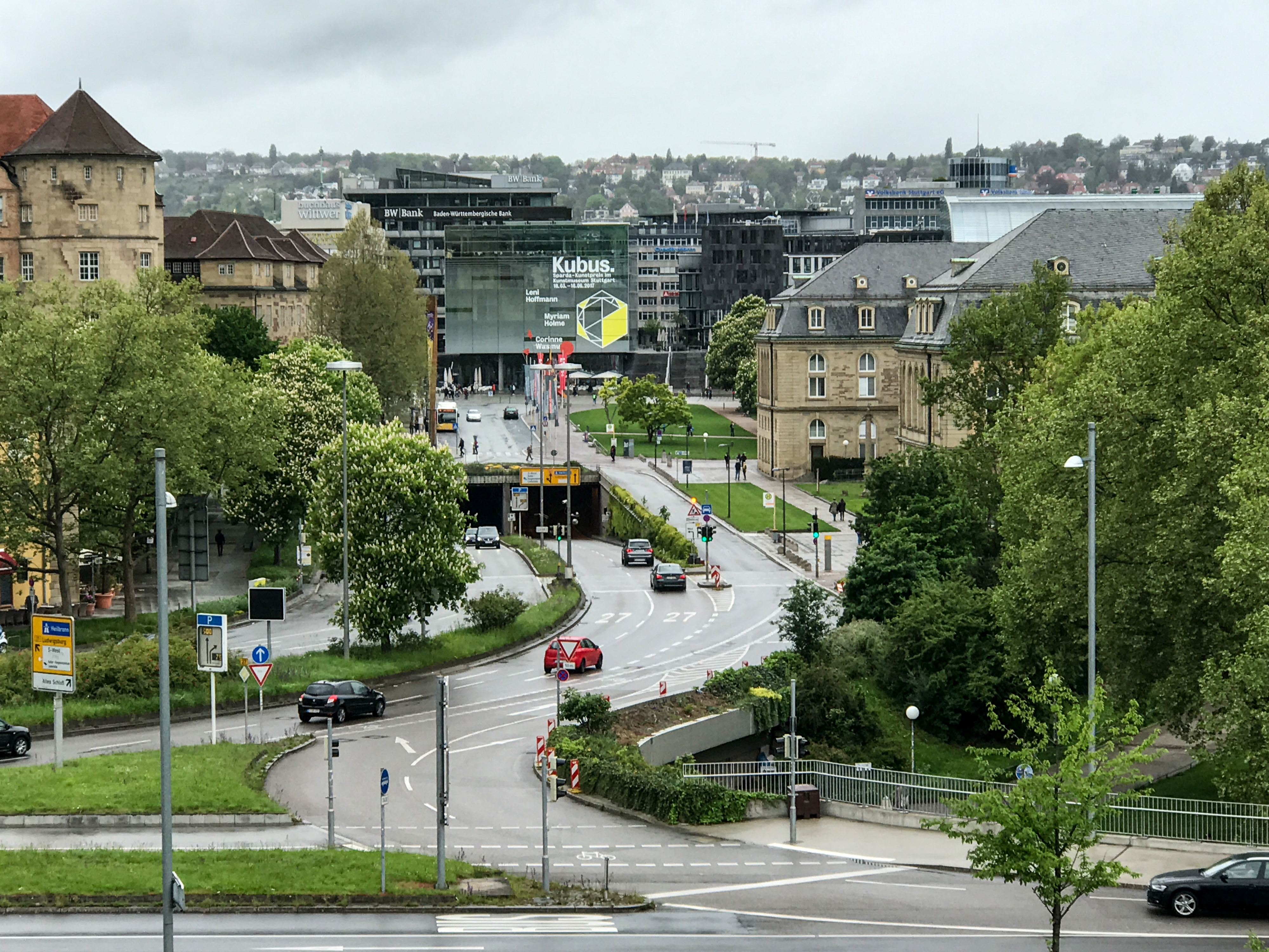Charlottenkreuzung begrünt – Eine neue Oper für Stuttgart könnte hier entstehen.