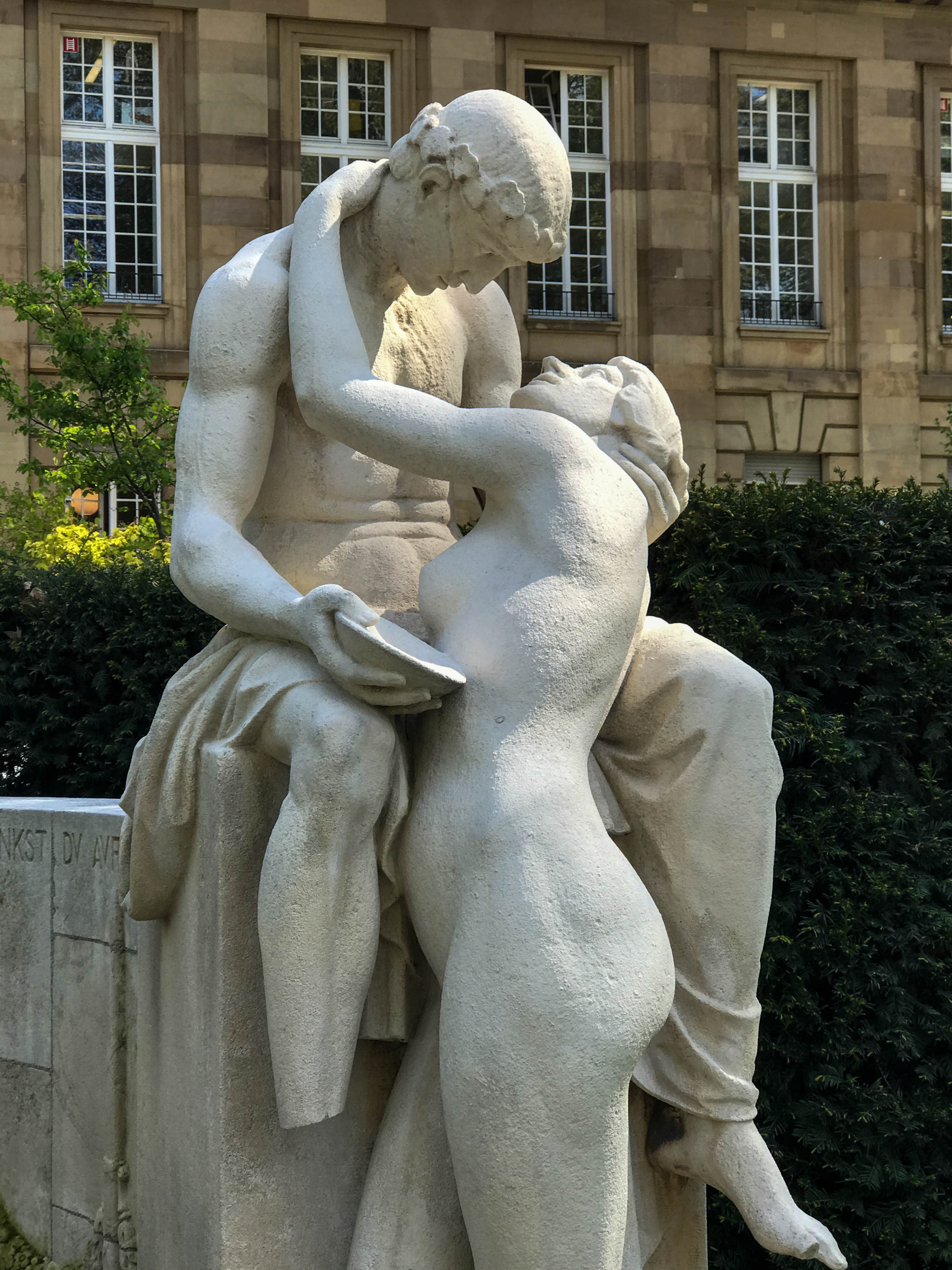 Karl Donndorf, Schicksalsbrunnen: die Freude ohne Fuß