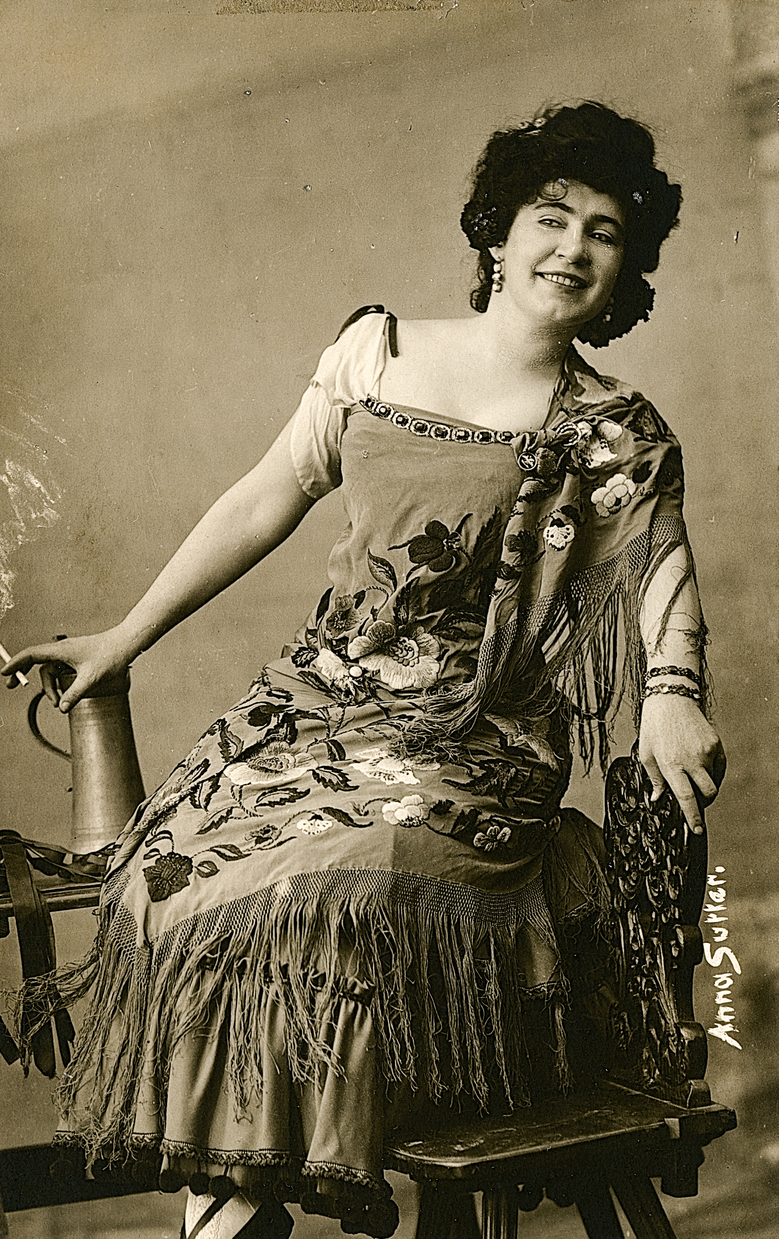 Karl Donndorf, Grabdenkmal und Schicksalsbrunnen: Anna Sutter als Carmen
