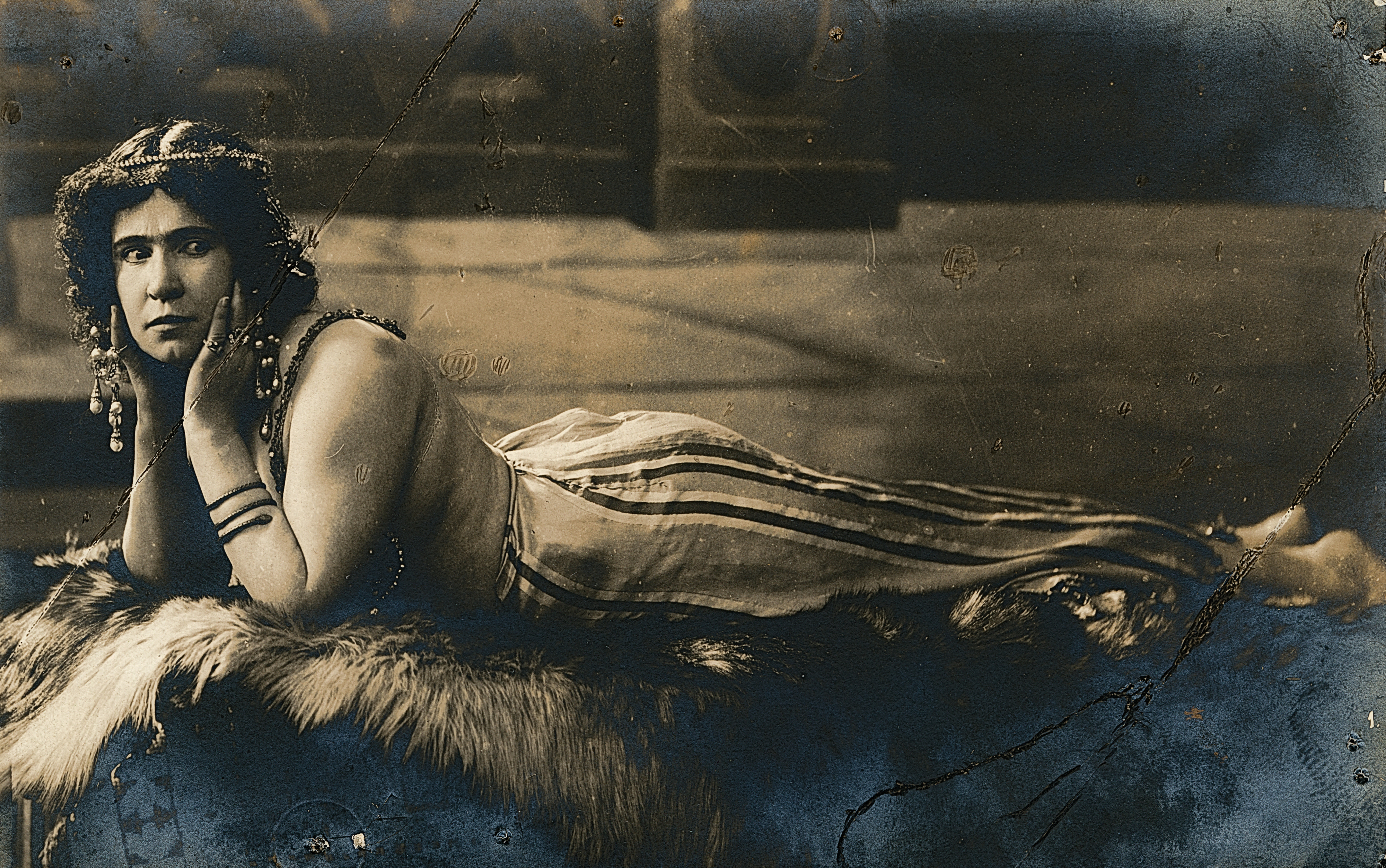Karl Donndorf, Grabdenkmal und Schicksalsbrunnen: Anna Sutter als Salome