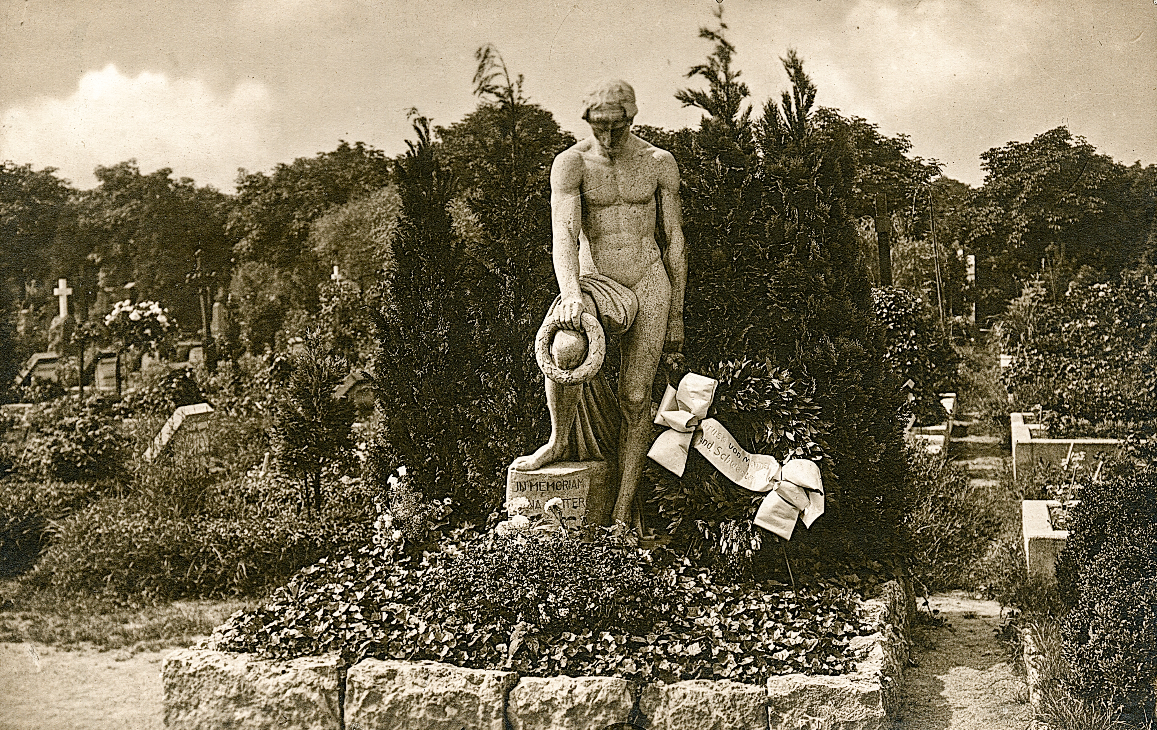Karl Donndorf, Todesgenius Thanatos, Stuttgart, Pragfriedhof 1912